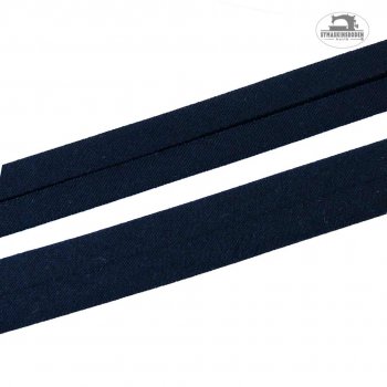 Svart snedslå som är 20mm brett