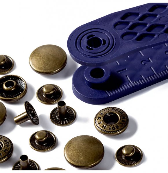 Tryckknappar i färgen antikmässing med diametern 15mm.