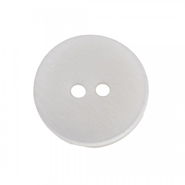 En vit basknapp med bredd 18mm.