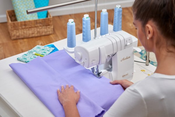 Baby Lock Acclaim overlockmaskin BLES4