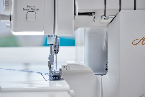 Baby Lock Acclaim overlockmaskin BLES4