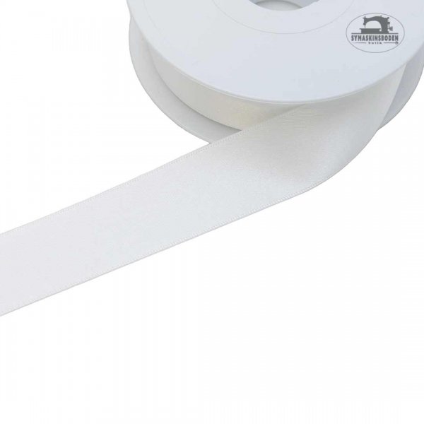 Ett vitt satinband som är 25mm brett