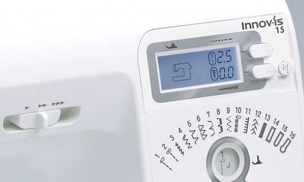 Brother Innov-is NV15 display