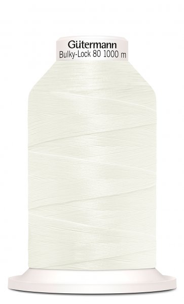 En rulle med offwhite bulky-lock tråd