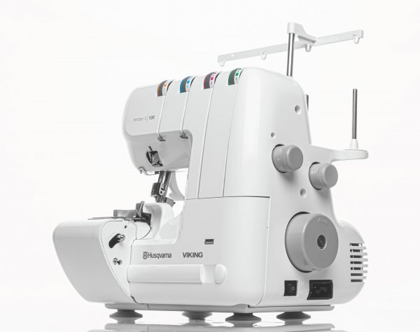 Husqvarna overlock Amber S100