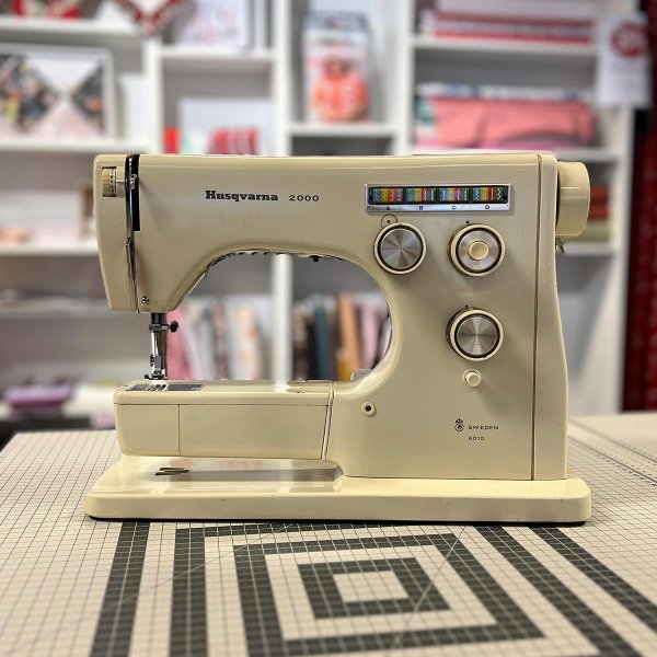 Begagnad Husqvarna 6010 symaskin