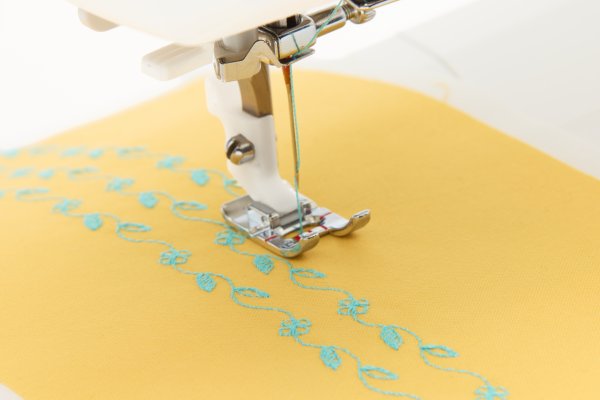 Programmerbara sömmar på Husqvarna Viking Onyx 30