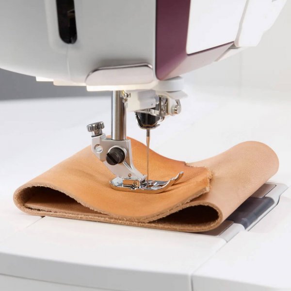 Husqvarna Viking Designer Topaz 65 stark symaskin