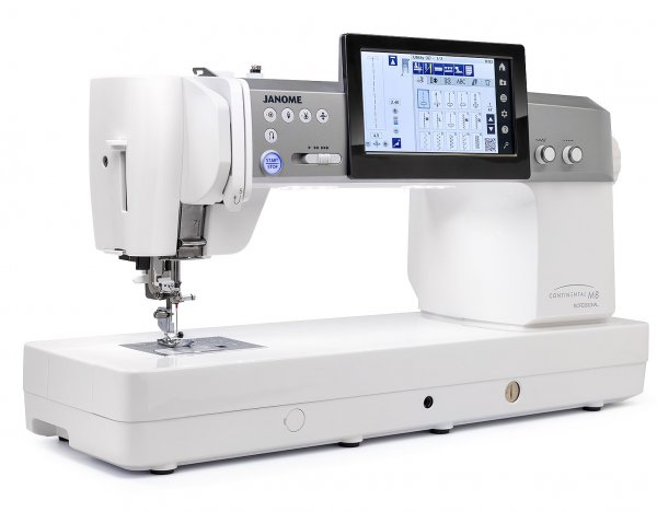 Janome Continental M8 vinkelfoto