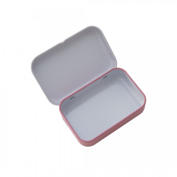 öppen-liten-plåtburk-med-gångjärn