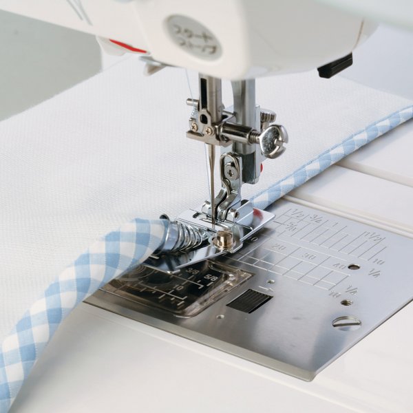 Pressarfot till Janome för att sy fast snedslåband