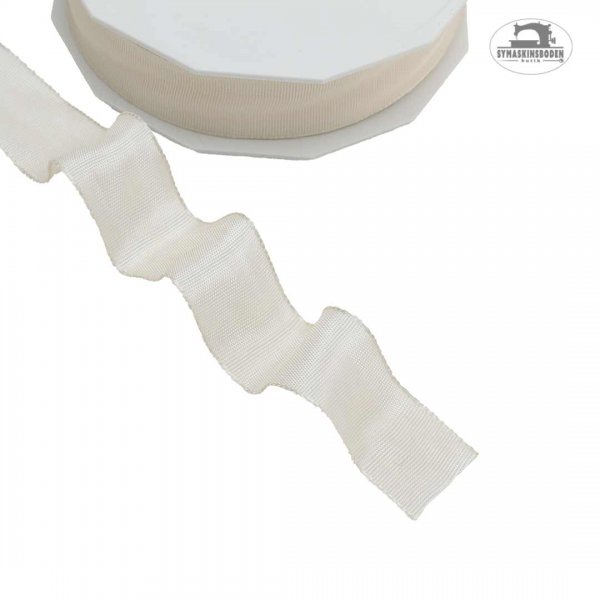 Ett 25mm brett satinband med stålkant som gör det lätt att forma