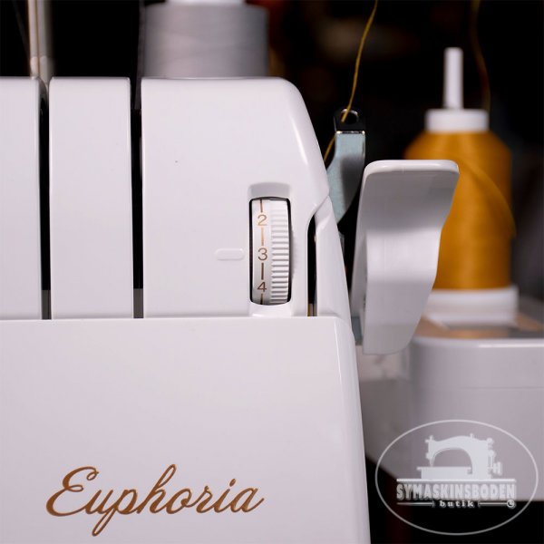 Bekvämt placerad pressarfotslyft Baby Lock Euphoria