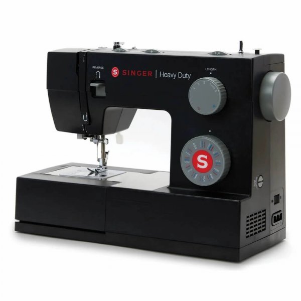 Singer Heavy Duty 4432 Black Edition – en stabil mekanisk symaskin i mattsvart utförande