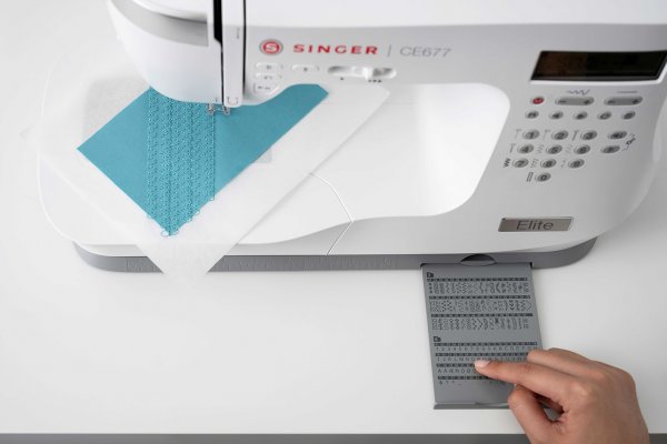 Singer-elite-ce677