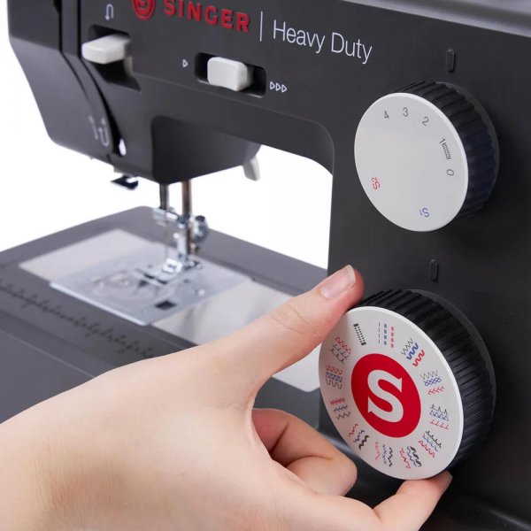 Singer Heavy Duty 4532