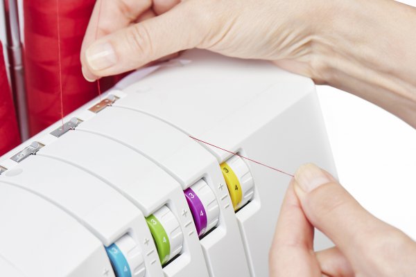 Singer_Elite_SE017_overlockmaskin